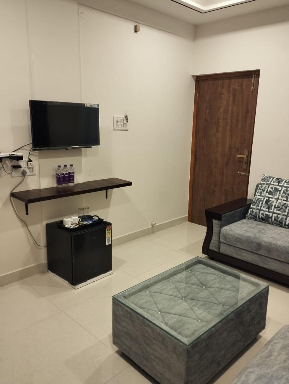Annai Residency Hotel Vellore Bagian luar foto