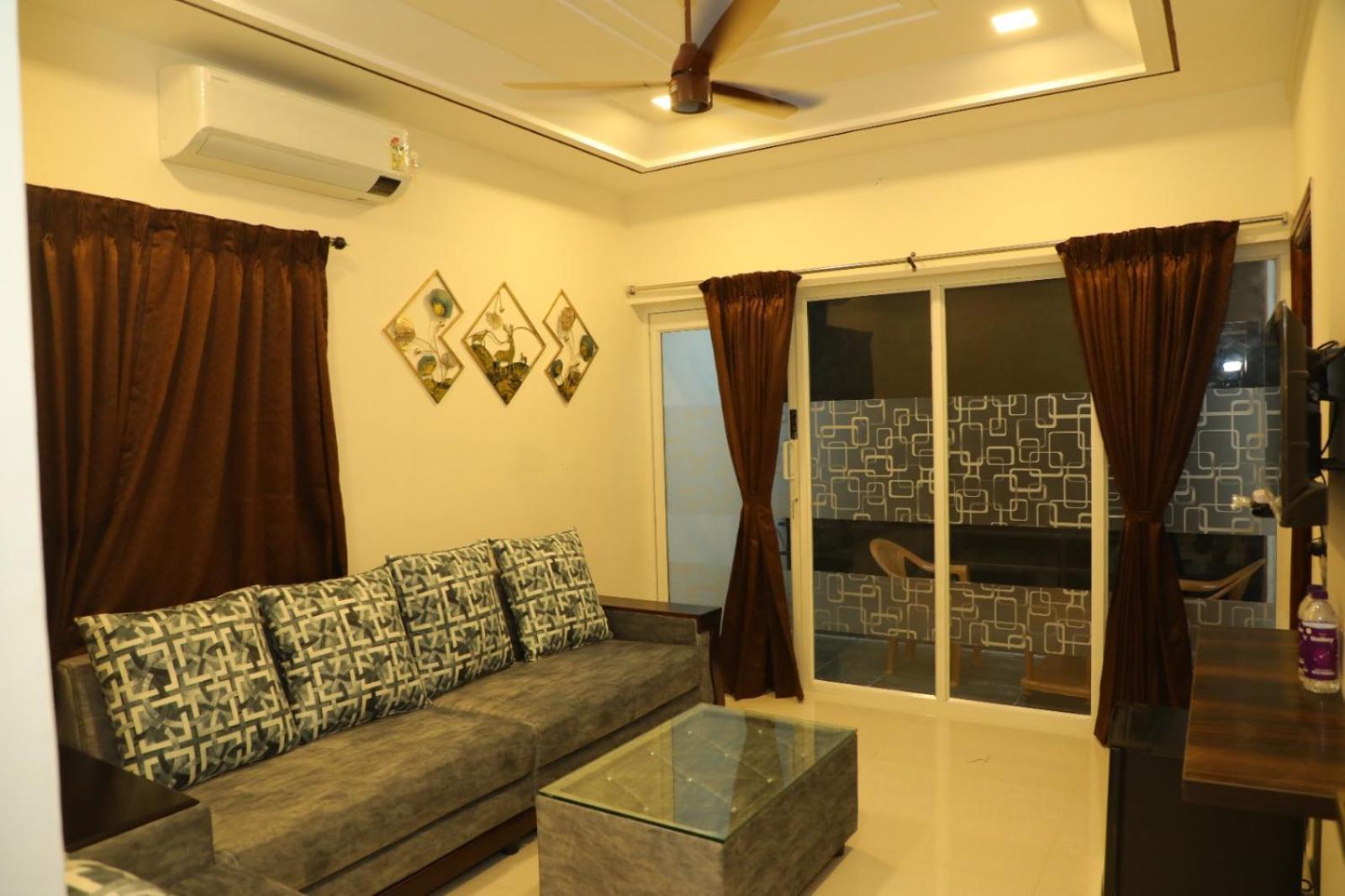 Annai Residency Hotel Vellore Bagian luar foto