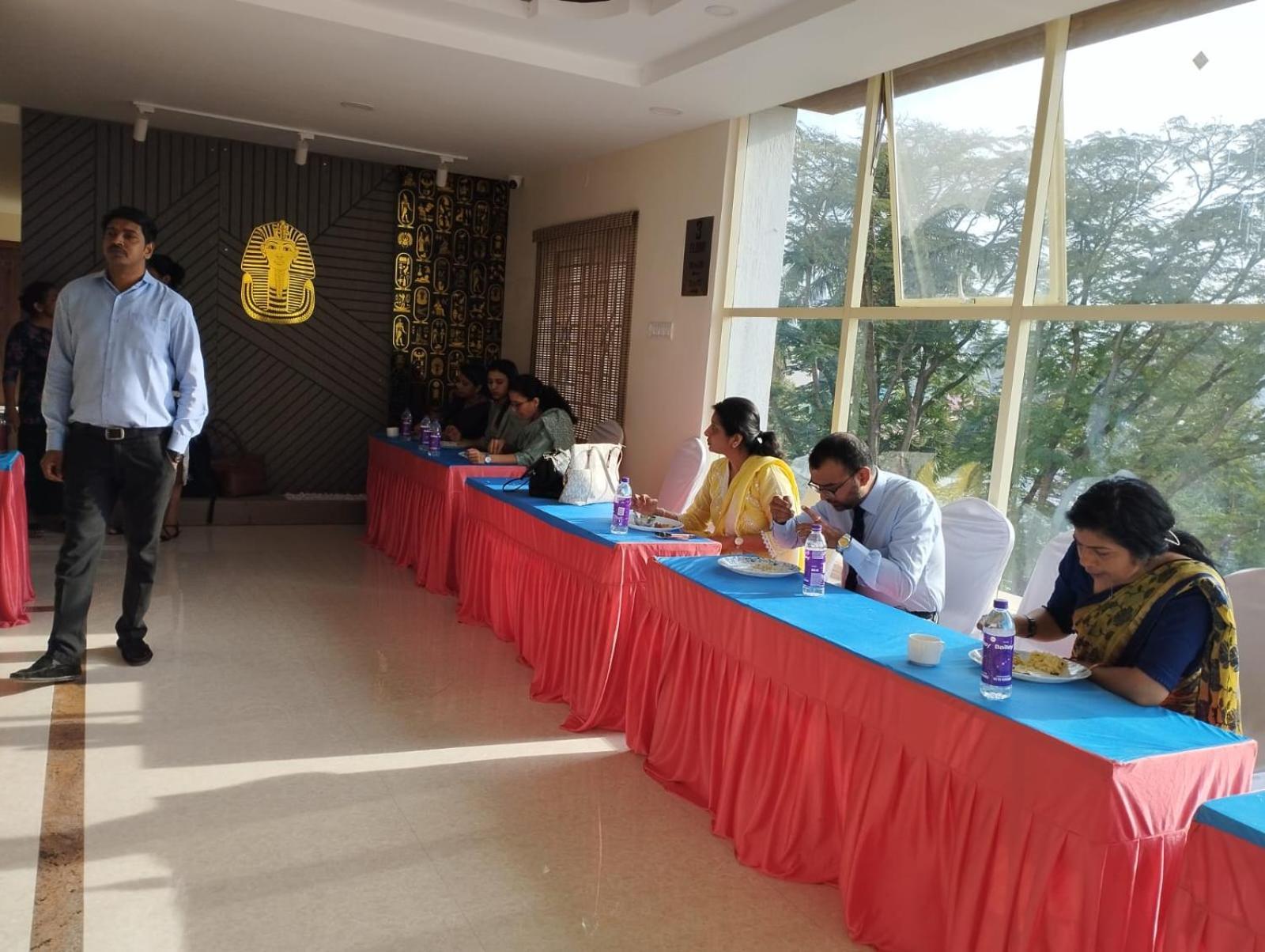 Annai Residency Hotel Vellore Bagian luar foto